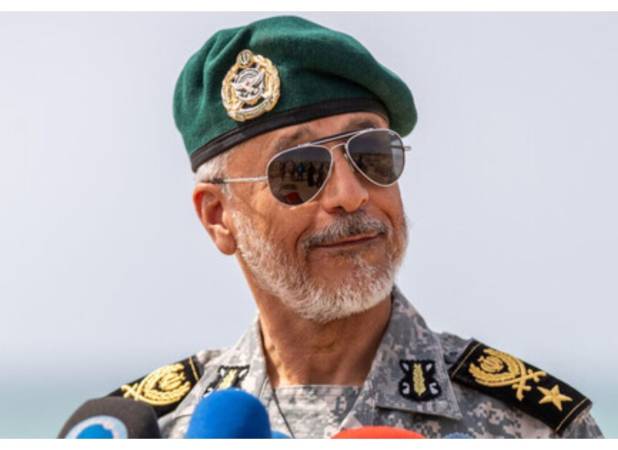 دریادار سیاری: هرمز بسته است؛ عبور باید با هماهنگی باشد وگرنه می‌بینید چه اتفاقی می‌افتد+ فیلم