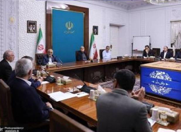 آرایش جدید اقتصادی دولت برای مدیریت شرایط ویژه کشور/ محسن رضایی به جلسه ستاد هماهنگی اقتصادی دولت رفت