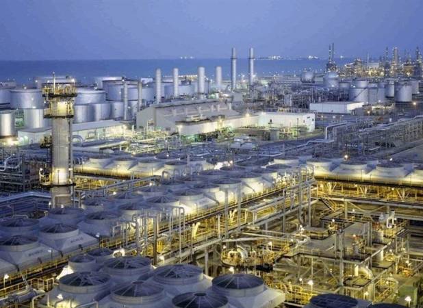 دستورالعمل قیمت‌گذاری خوراک پالایشگاهها تا پایان تیر ماه تمدید شد