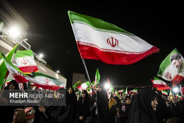 نوجوانان علی آبادی: تا پای جان برای ایران ایستاده ایم