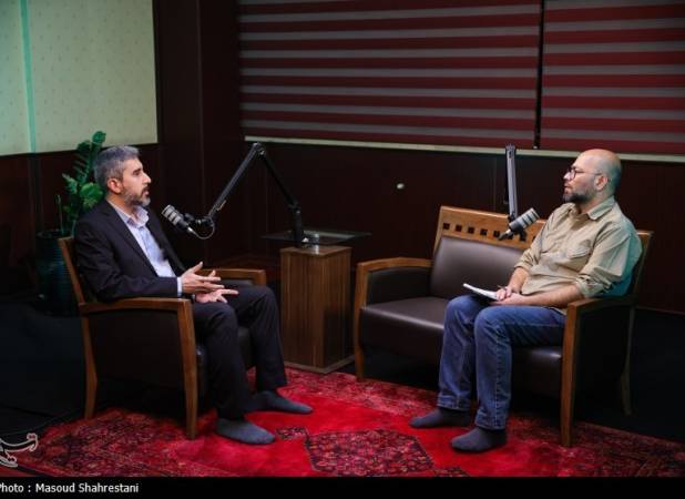ببینید| القای تحمیل به رهبری حرف غلطی است