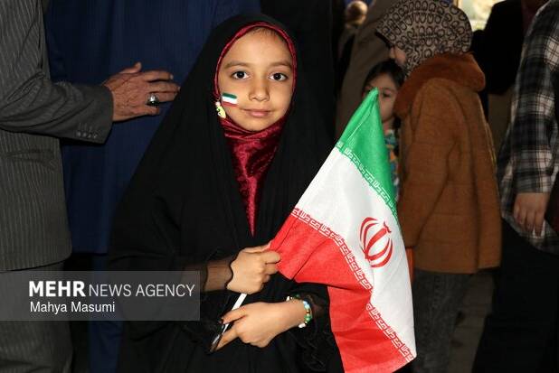 تجمع مردمی ورامین در پی خون‌خواهی رهبر شهید