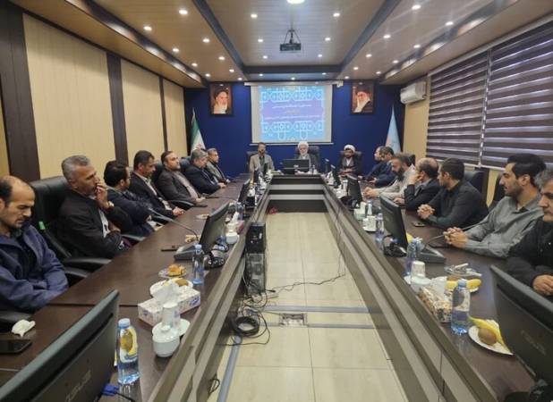 بازدید نماینده ولی‌فقیه در کردستان از ستاد بازسازی بنیاد مسکن