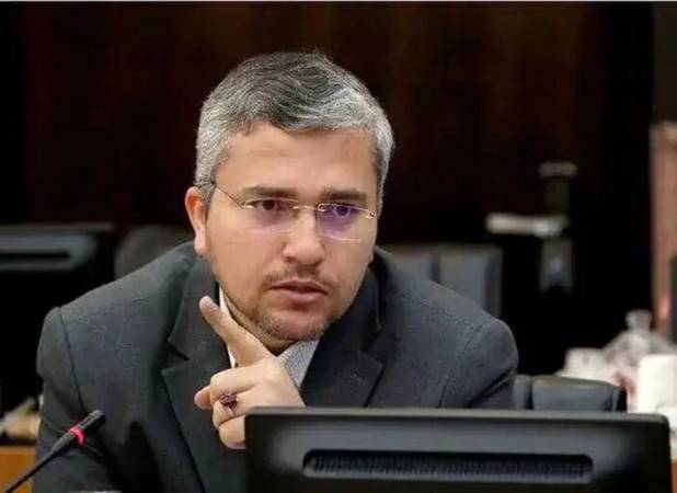 رضایی: در مقابل دزدان دریایی اپستین سکوت نخواهیم کرد