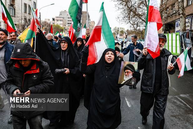 راهپیمایی نمازگزاران گرگانی در اربعین رهبر شهید؛تجدید بیعت با آرمان‌ها