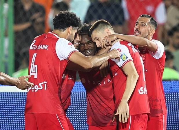 سه گل و سه امتیاز با شکست ملوان/ پرسپولیس با برد به استقبال دربی رفت