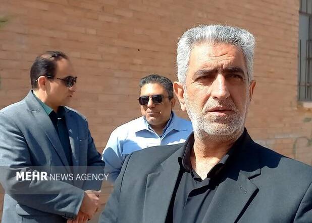 موج انصراف در گرمسار؛ ۱۳ نامزد شورای شهر طی ۷۲ ساعت کنار کشیدند