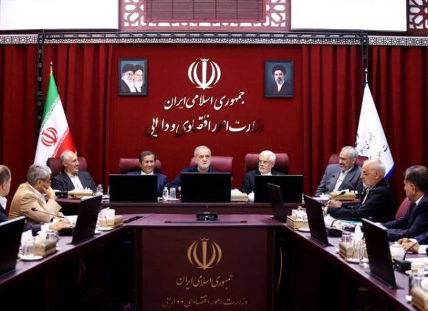 صداوسیما نباید عملکرد دولت را سیاه‌نمایی کند!