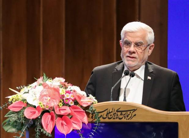 عارف: طالب جنگ نیستیم، اما آماده دفاع کامل هستیم