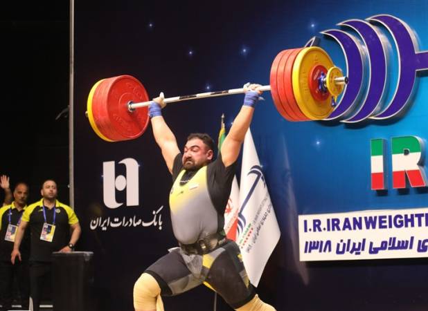 صدرنشینی سپاهان در پایان هفته اول لیگ وزنه‌برداری