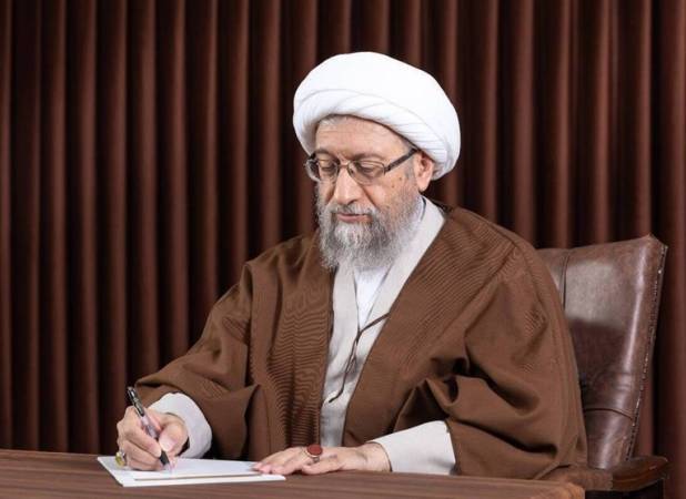 آملی لاریجانی: وحدت و انسجام برای گذر از موانع واجب عقلی و شرعی است