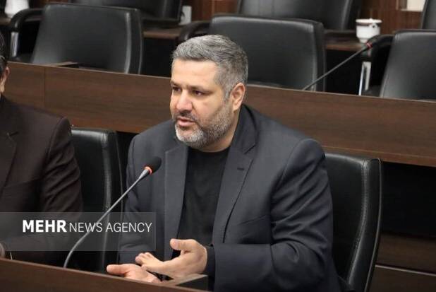 ایران با قدرت ایستاده است