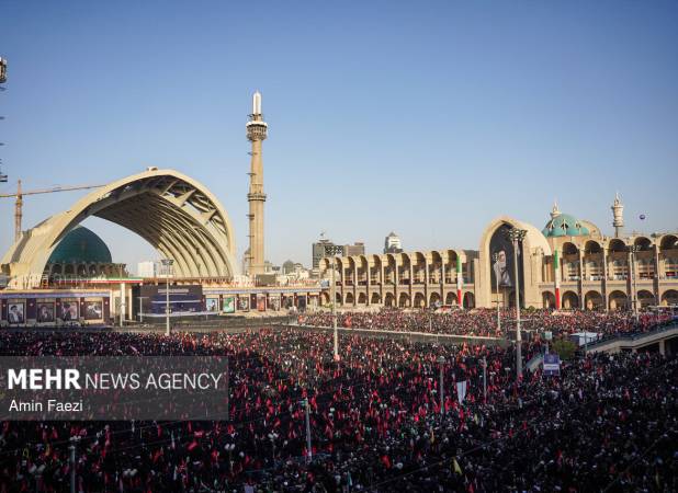 گزارش خبرنگار CNN از مراسم وداع با رهبر شهید انقلاب/ بسیاری از مردم ایران نسبت به ترامپ و ایالات متحده خشمگین هستند+فیلم