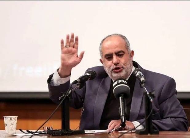 حسام‌الدین آشنا: بنزین نباید سوخت بسیار ارزان برای هر نوع سفر باشد | سیاست‌گذاری می‌تواند از «مدیریت حامل» به «مدیریت خدمت» تغییر جهت دهد
