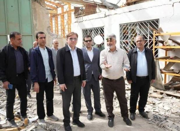 استاندار بوشهر: حمایت و پشتیبانی از صنایع دریایی مورد تاکید دولت است