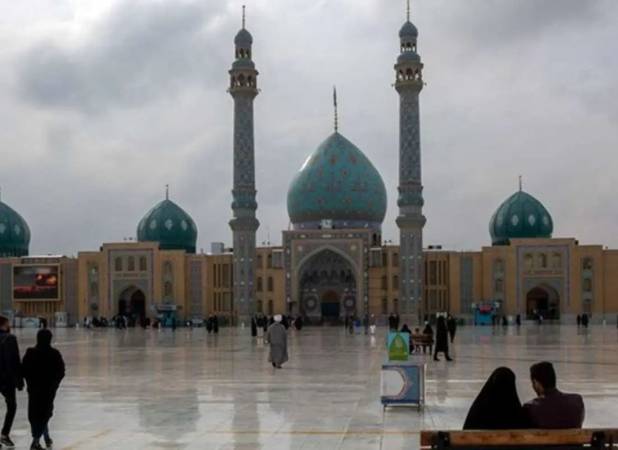 جزئیات برنامه‌های تشییع رهبر شهید در قم/ ۵ صبح سه‌شنبه اقامه نماز بر پیکر ایشان در جمکران