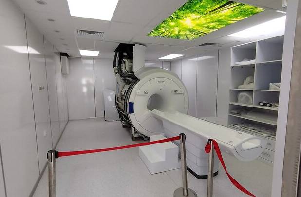 عملیات اجرایی ساخت ساختمان MRI در بیمارستان رودان آغاز شد 