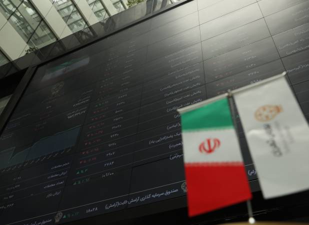 پایان متعادل معاملات بورس؛ شاخص کل اندکی مثبت شد | ارزش معاملات کاهش یافت | حقیقی ها پول خارج کردند