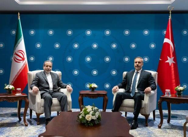 روایت ترکیه از رایزنی عراقچی و فیدان درباره سه موضوع کلیدی منطقه/ تنگه هرمز بحث اصلی شد