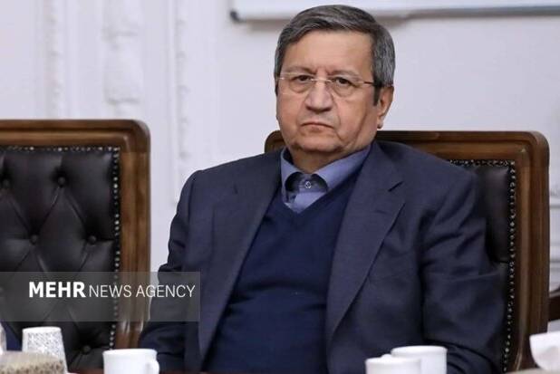 همتی: ۶۵۰ میلیون حساب بانکی را طی دو سال به ۳۰۰ میلیون می‌رسانیم