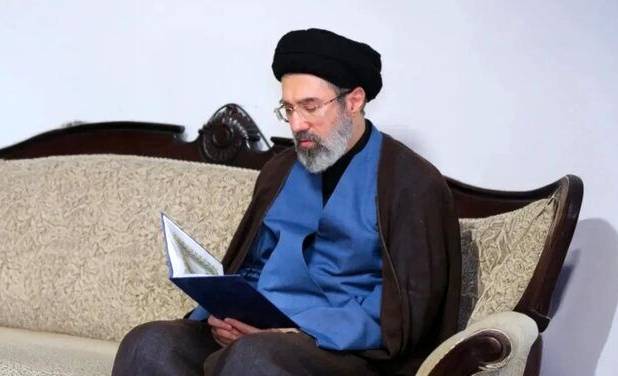 پست معنادار کانال رهبر انقلاب/ وحدت ملی از مهم‌ترین عوامل پیروزی در برابر شیطان بزرگ است + عکس