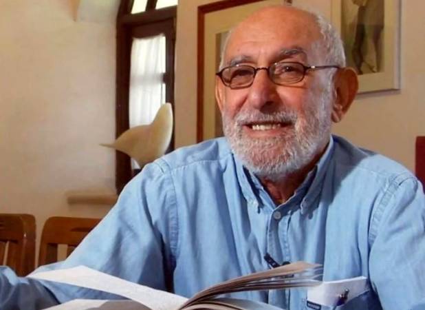 سالمرگ همایون صنعتی زاده؛ کارآفرین فرهنگ | مردی که در نوسازی ایران نقش ایفا کرد | انتشار 1200 ترجمه در 16 سال مدیریت فرانکلین