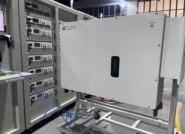آغاز به کار نخستین کارخانه تولید اینورترهای صنعتی نیروگاه‌های خورشیدی