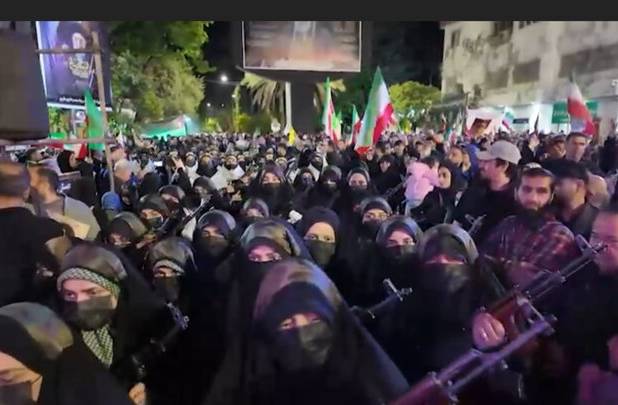 رژه بانوان گردان کوثر در ساری
