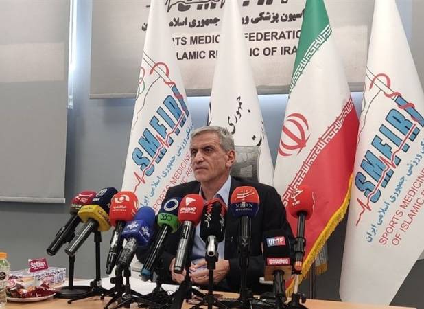 نوروزی: هر هفته در فوتبال تست دوپینگ می‌گیریم/ فدراسیون بی‌مدال هستیم
