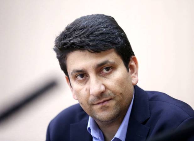 هشدار وزیر ارتباطات درباره آلودگی ناشی از فیلترشکن ها/در دوران جنگ ترافیک اینترنت به سمت اینترنت ماهواره‌ای رفت