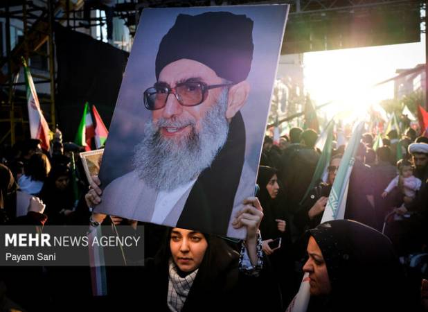 طرح «تو رهبر کتابخوان امتی»؛ روایت‌هایی از رهبر شهید