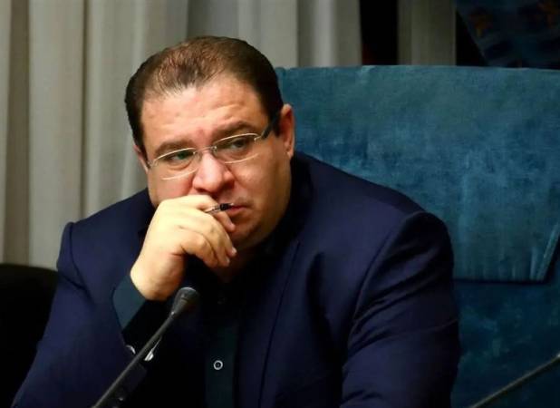 گلزاری: نیازمند روایت و معرفی قهرمانان گمنام دستگاه‌های اجرایی هستیم