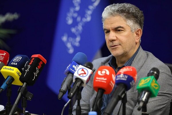 تقدیر معاون درمان وزارت بهداشت از کارکنان آزمایشگاه مرجع سلامت