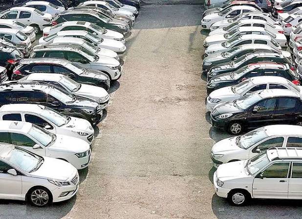 فروش خودروسازان زیر ذره‌بین/ فروش هر خودرو نسبت به سال قبل چه تغییری کرد؟