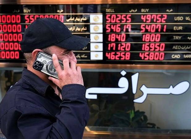 روند نرخ ارز در هفته آخر مرداد | ارز 222 هزار تومانی در بازار تهران | فاصله سقف و کف قیمت دلار | هفته پرنوسان با بازدهی مثبت بسته شد