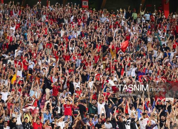 درخواست باشگاه تراکتور: بازی با پرسپولیس با تماشاگر برگزار شود