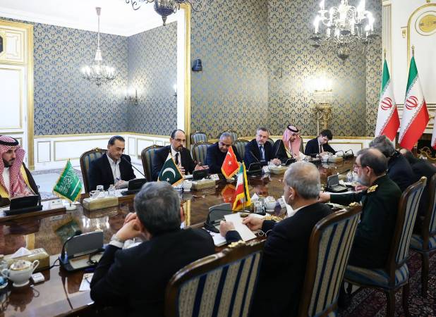 روایت رویترز درباره نشست عربستان ترکیه و پاکستان با مقامات ایرانی در تهران