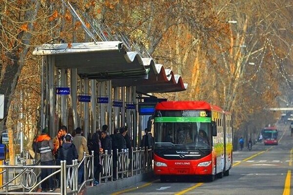 حمل و نقل عمومی کاشان برای بانوان رایگان است