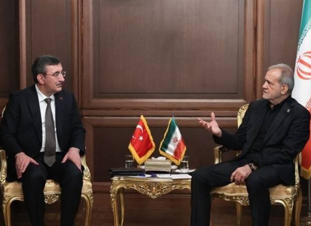 معاون اردوغان: تمام دنیا شاهد مقاومت ملت ایران بود