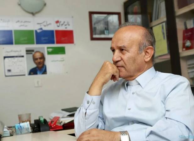 هزینه مبادله در ایران به روایت یک اقتصاددان | تصمیمات اقتصادی عمدتاً تابع ملاحظات سیاسی است | ریشه نوسانات ارزی در ایران سیاسی است
