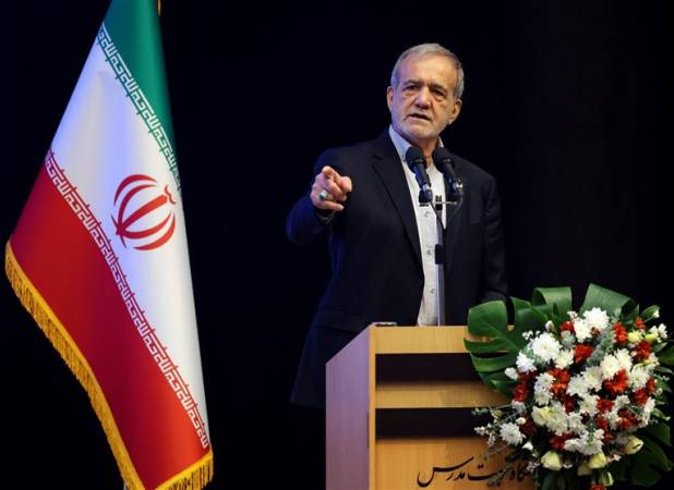 پزشکیان: دستورکار دشمن ایجاد اختلاف بین مردم و مسئولان است
