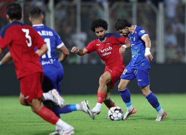 خبرنگاران نشست خبری مربی استقلال را تحریم کردند