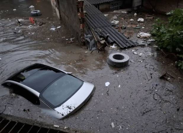 بارش‌های سیل‌آسا به چند خانه در مازندران خسارت زد؟