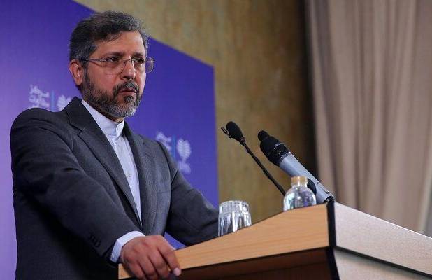 واکنش معاون عراقچی به تهدید اقتصادی ترامپ علیه ایران/ قربانیان آن افرادی هستند که هیچ گناهی ندارند/ هیچ لانچری در جنگ اخیر بدون سرباز نماند