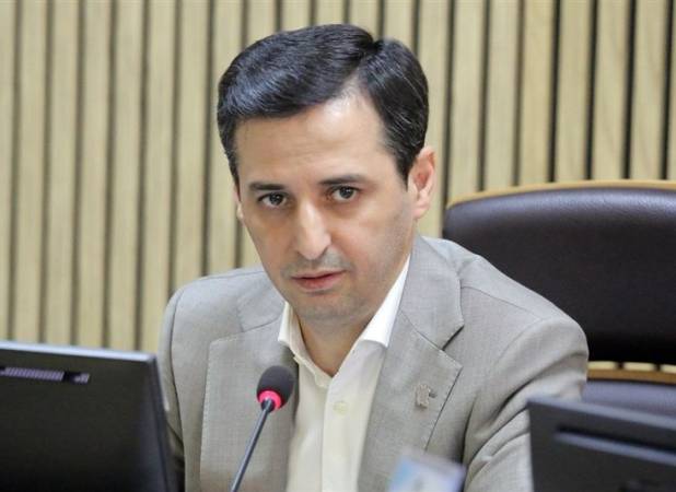 هدف گذاری برداشت 5 میلیون تن سنگ‌آهن در چادرملو تا آخر سال