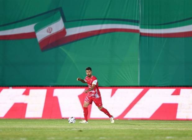 مدافع پرسپولیس در دو راهی سپاهان - گل‌گهر