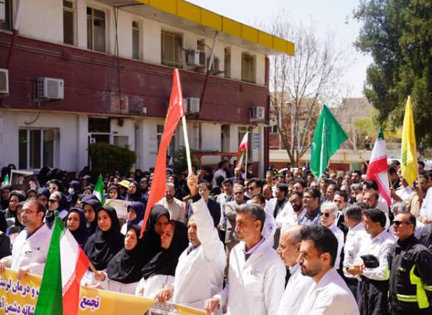 کادر درمان «جزیره خارک» تا روزهای پایانی جنگ میدان را ترک نکردند