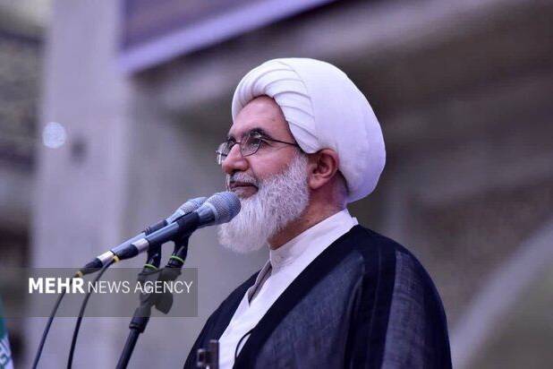 امام جمعه تهران: شخصیت و عظمت یک زن در پرتوی عفت و حیا است