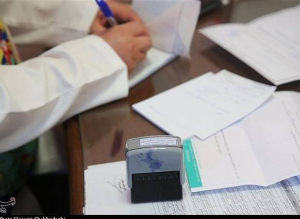 ماجرای دریافت پول از بیماران برای نوبت‌دهی پزشکان/ نظام پزشکی: دریافت وجه بابت نوبت‌دهی مجوز ندارد