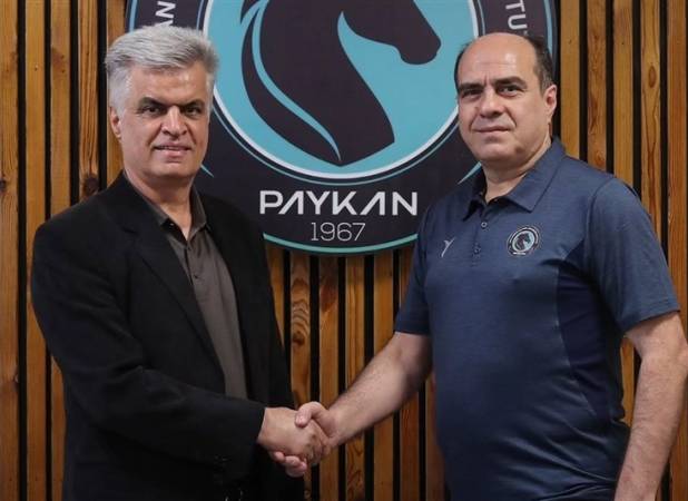 عالمی؛ مربی جدید پیکان